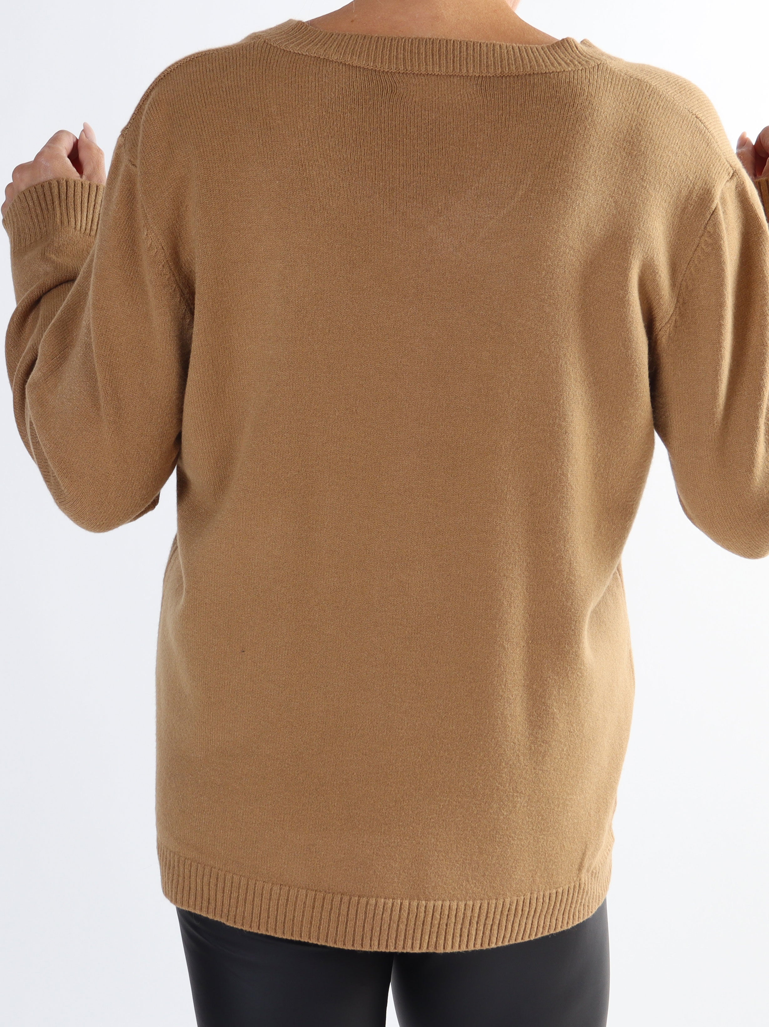 Tamara - Mjuk tröja med liten v-ringning